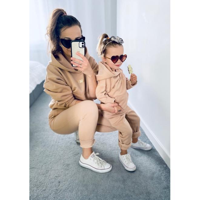 Dětská sportovní souprava I LOVE MILK béžové barvy