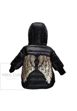 Černá dívčí bundička se zlatými křídly