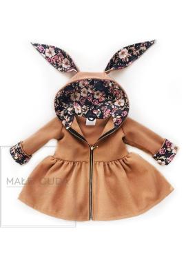 Dívčí kabátek s oušky v hnědé barvě