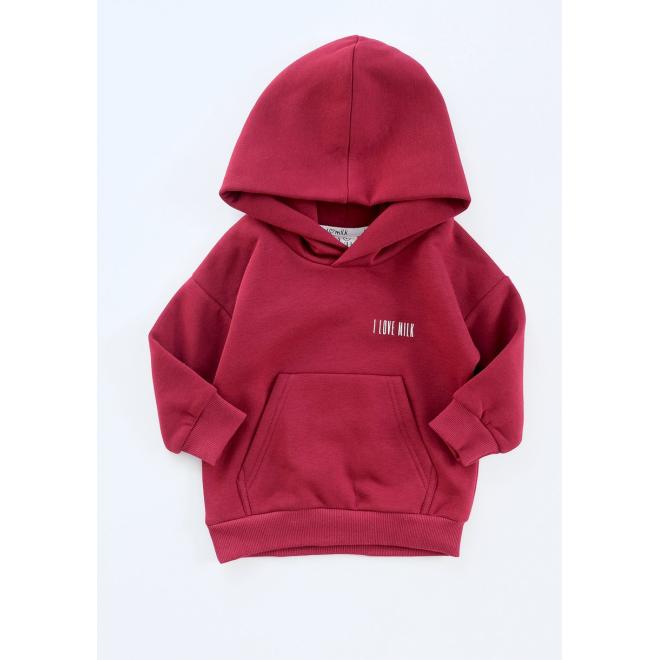 Červená souprava s logem I LOVE MILK