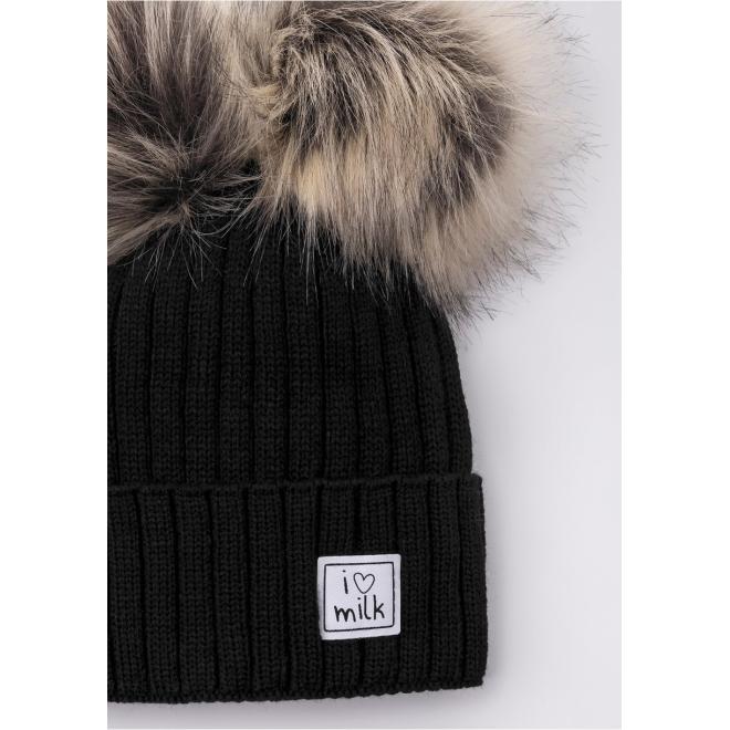 Zimní černá čepice I LOVE MILK s bambulkami